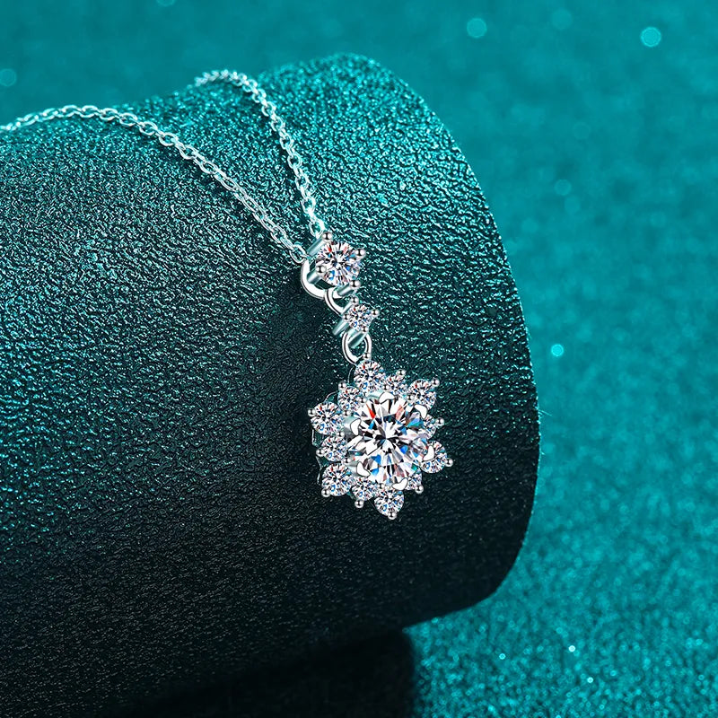 Elegant Crystal Pendant Necklace