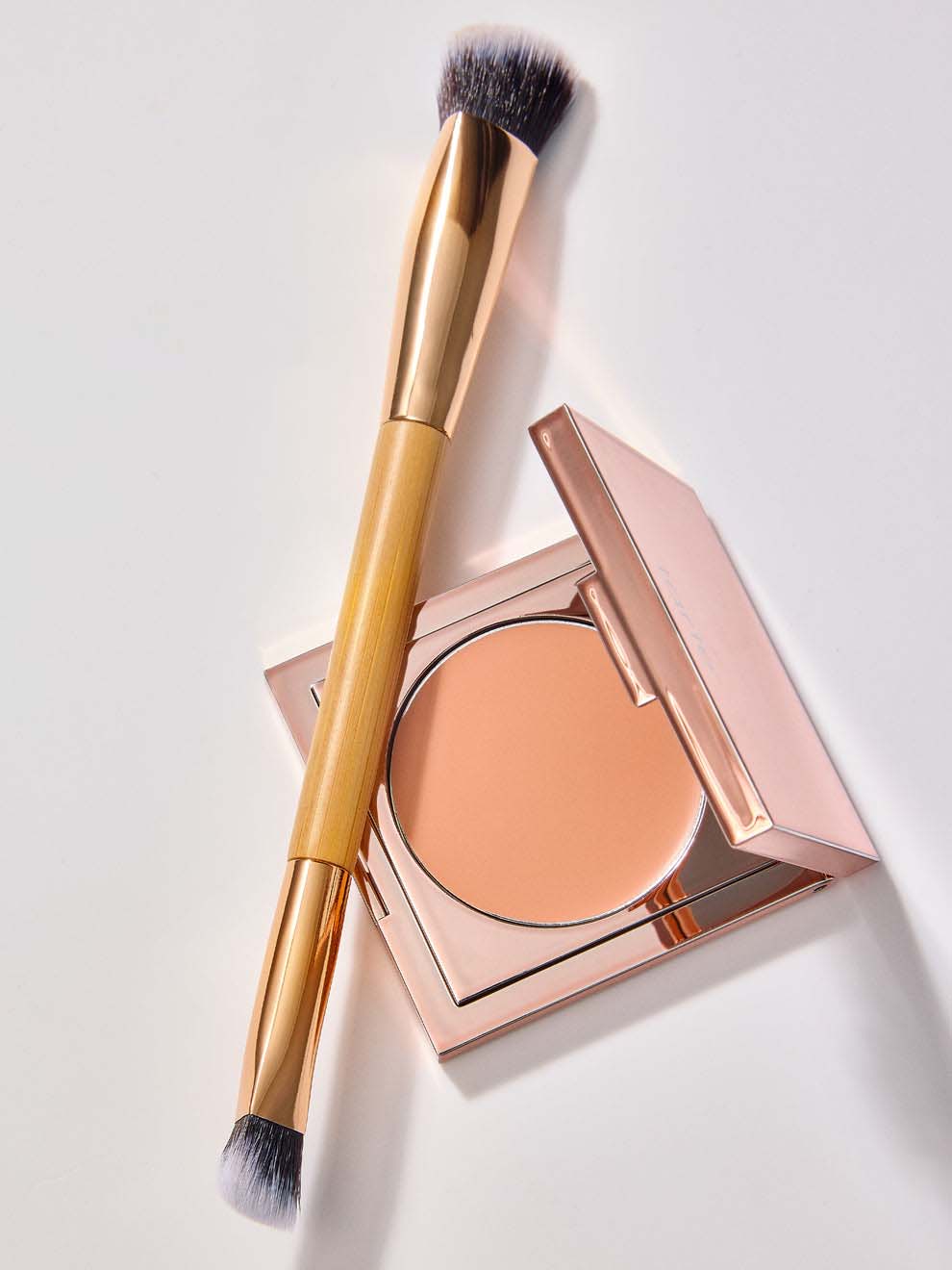 Sale Happening Now:60%OFF🔥 undereye & dark circle defens corrector brush duo Brushes are free!